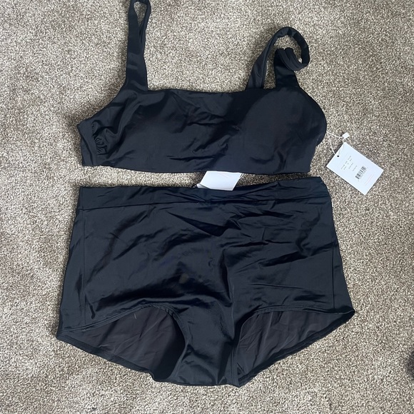 Andie Swim- Top + Bottom - Picture 1 of 4